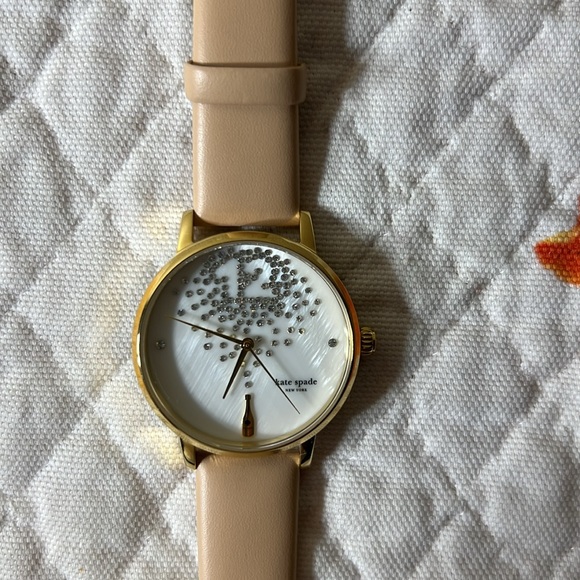 KATE SPADE NEW YORK “CHEERS” KSW 1015 WATCH 5 STAR MINT CONDITION - Picture 3 of 8
